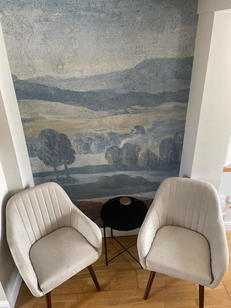 2 Bedroom House In Central Windsor - The Town Esterno foto
