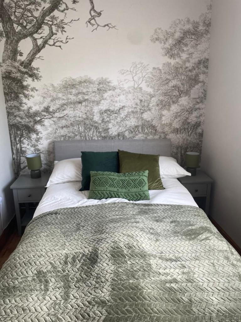 2 Bedroom House In Central Windsor - The Town Esterno foto